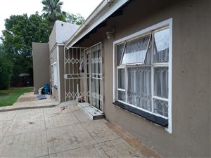 3 Bed House in East Lynne