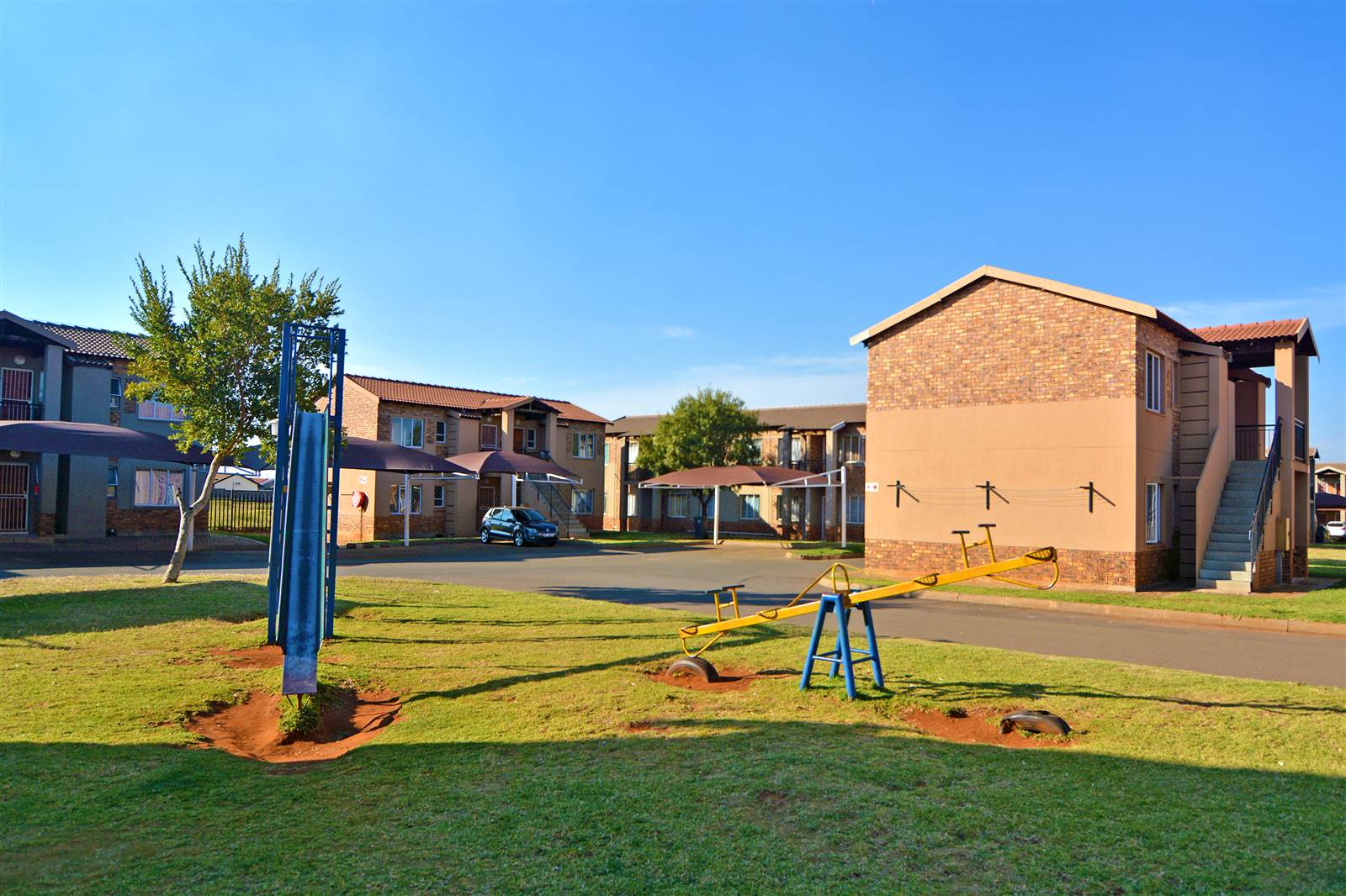 2 Bed Apartment in Protea Glen photo number 17