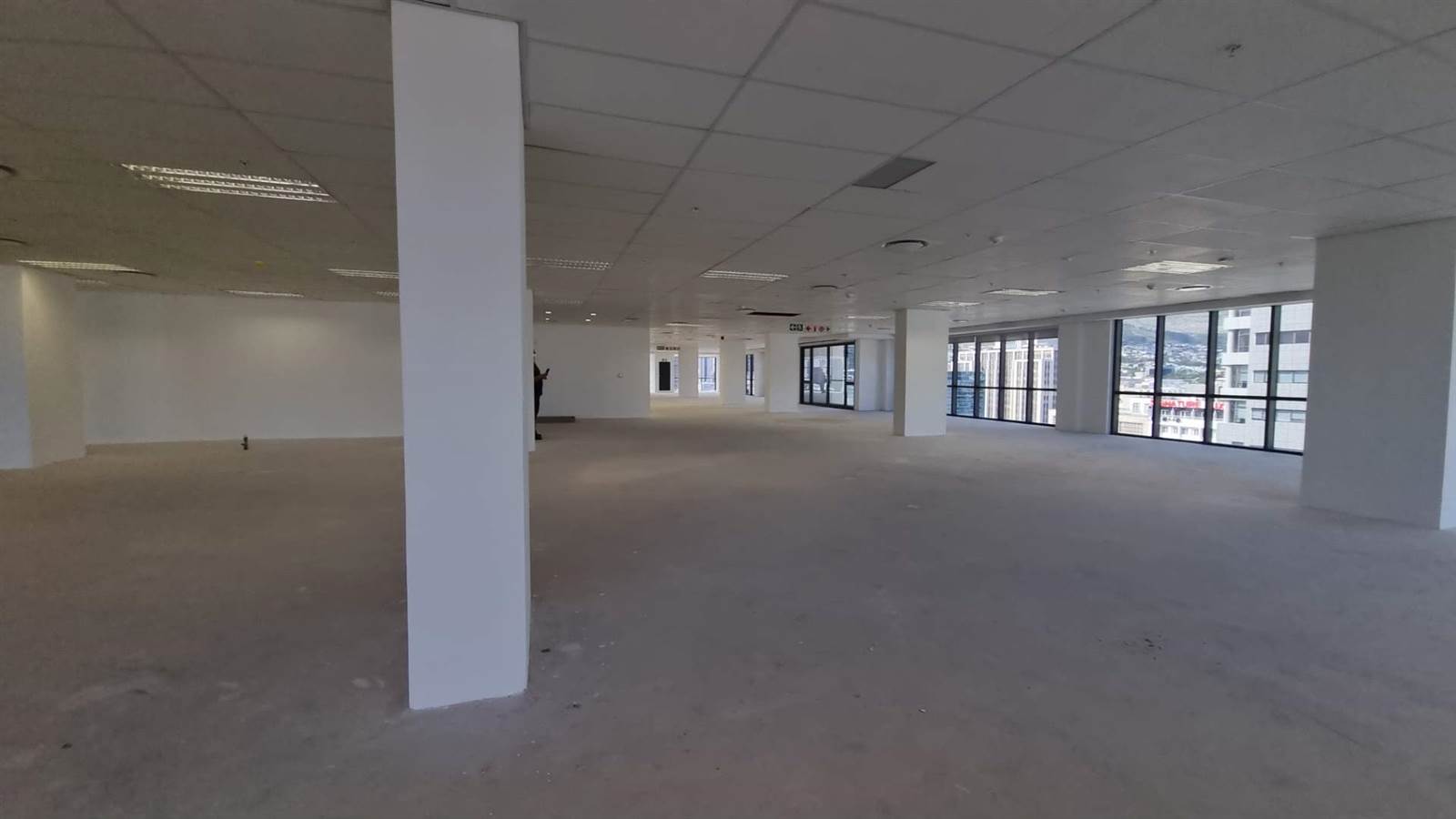 1042  m² Office Space in Foreshore photo number 7