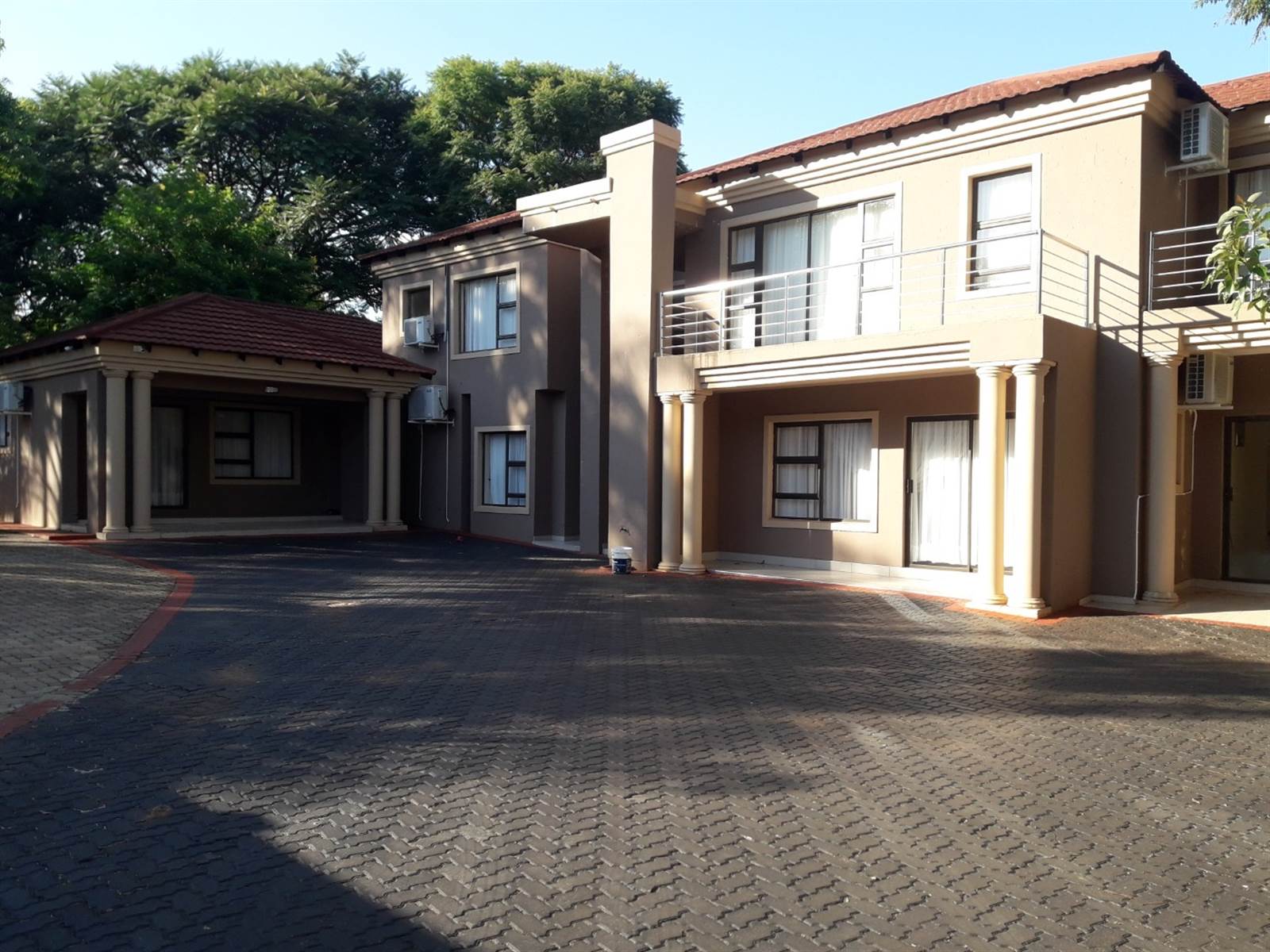 10 Bed House in Louis Trichardt photo number 17