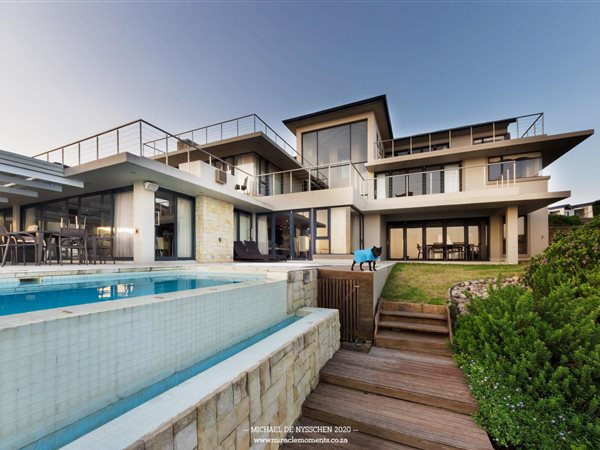 5 Bed House in Pinnacle Point Golf Estate