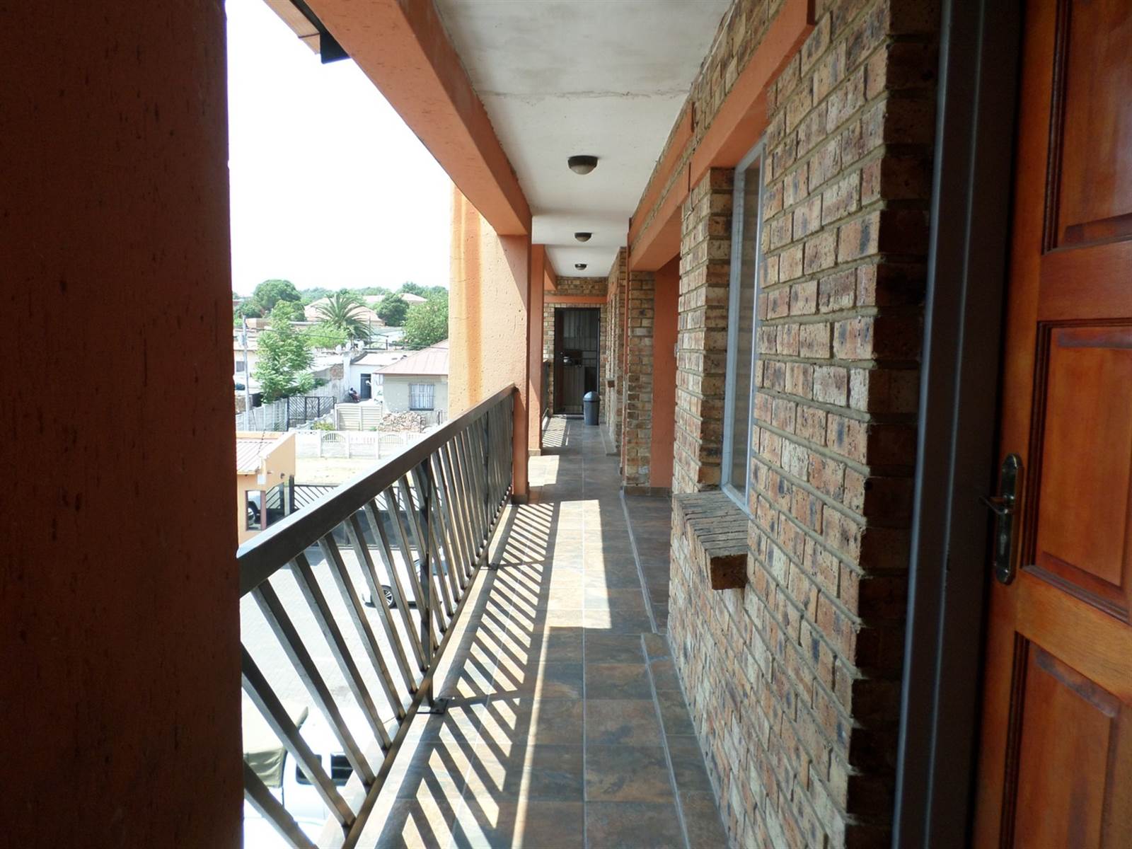 20 Bed Apartment in Turffontein photo number 19