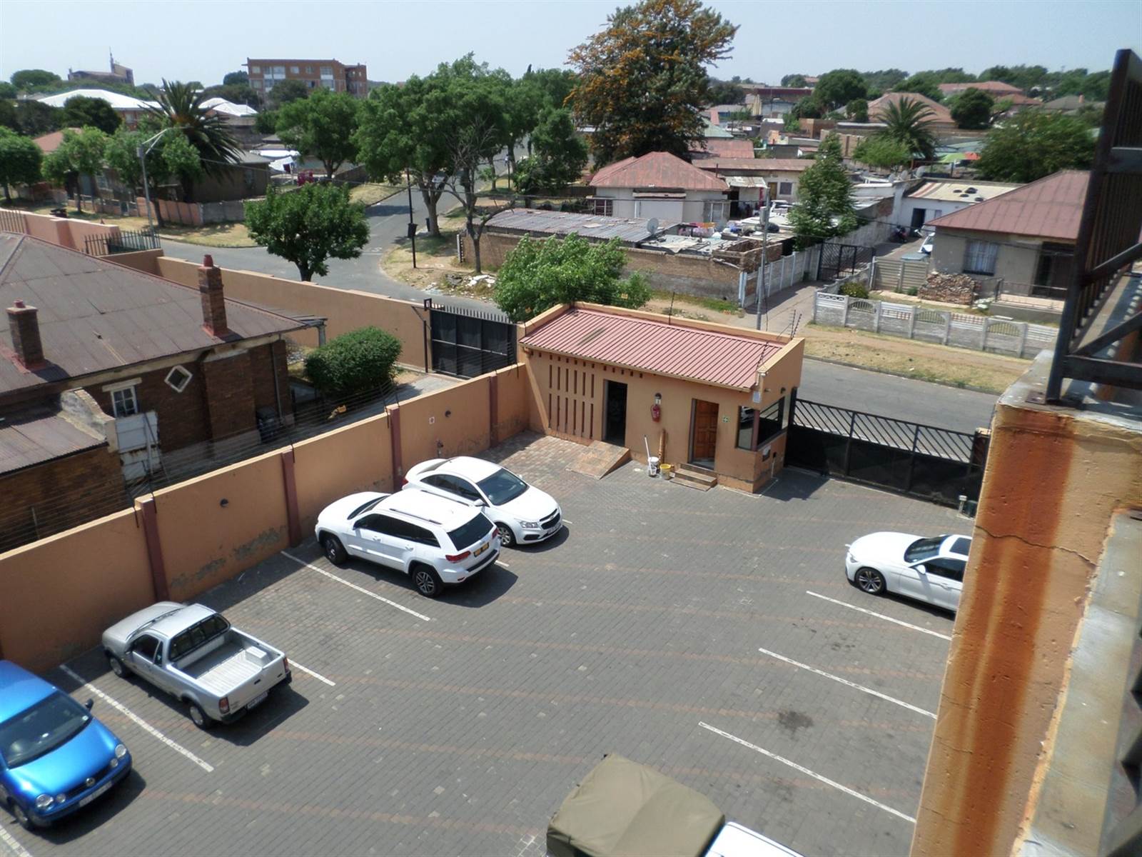 20 Bed Apartment in Turffontein photo number 20
