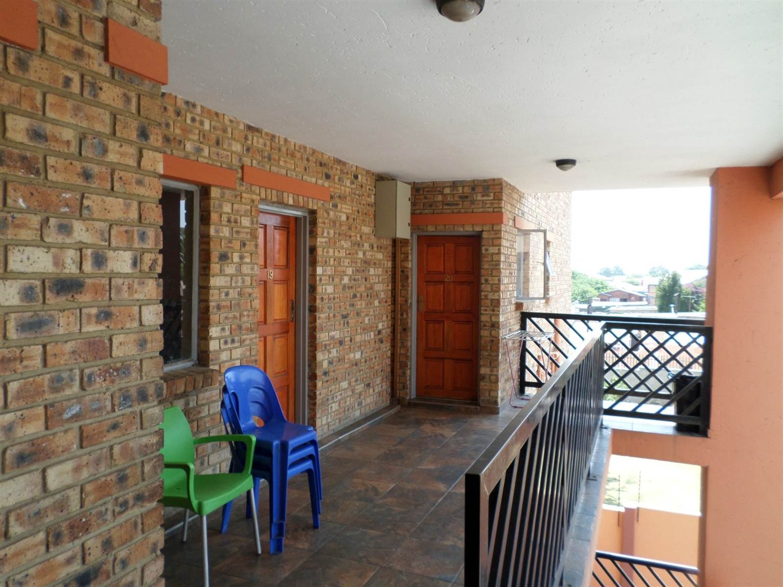 20 Bed Apartment in Turffontein photo number 14
