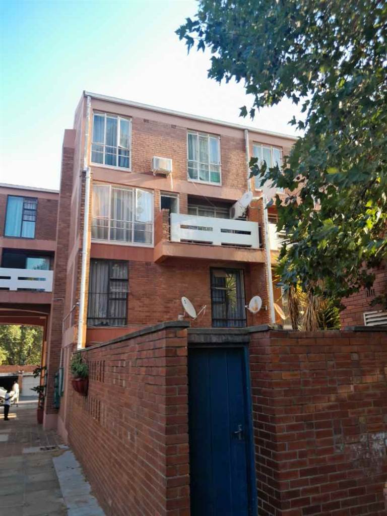 2 Bed Apartment in Jeppestown photo number 25