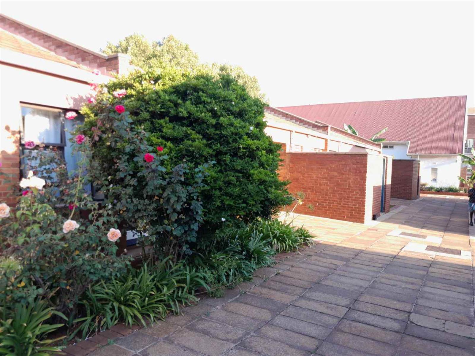 2 Bed Apartment in Jeppestown photo number 8