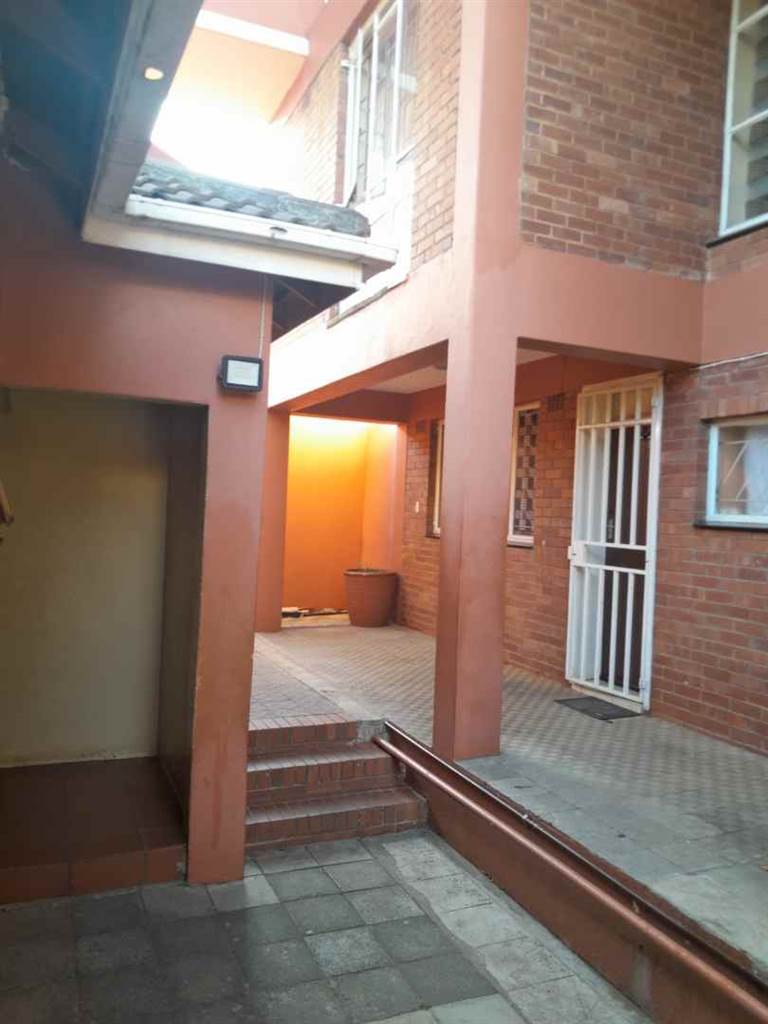 2 Bed Apartment in Jeppestown photo number 26
