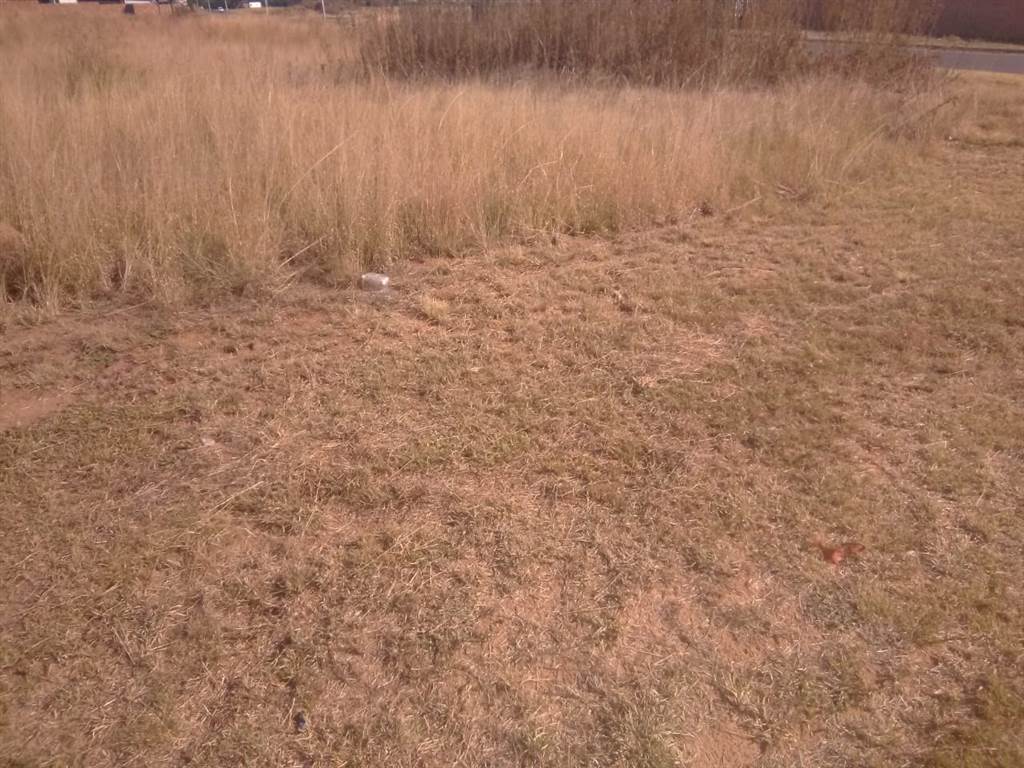 1949 m² Land available in Middelburg Central photo number 4