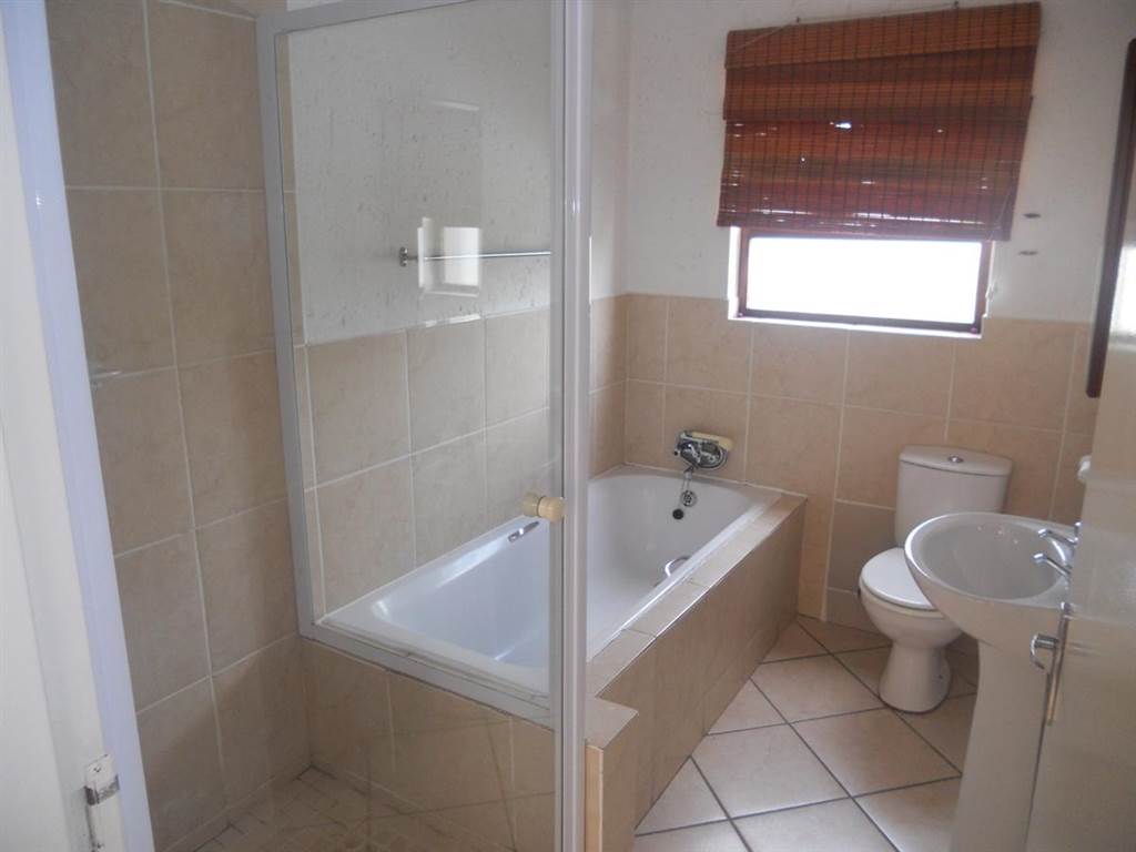 2 Bed Apartment in Bardene photo number 5