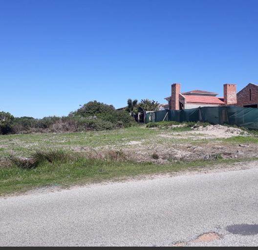 800 m² Land available in Santareme photo number 2