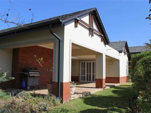 3 Bed Townhouse in Waterfall Hills Mature Lifestyle Estate