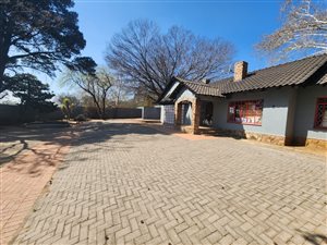 4 Bed House in Libradene