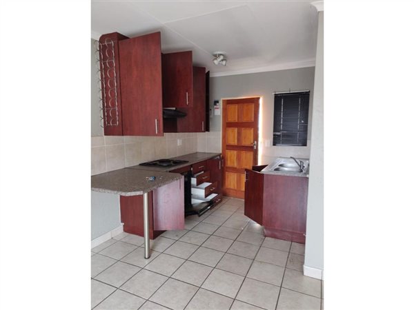 2 Bedroom Townhouse 2 Bedroom Townhouse