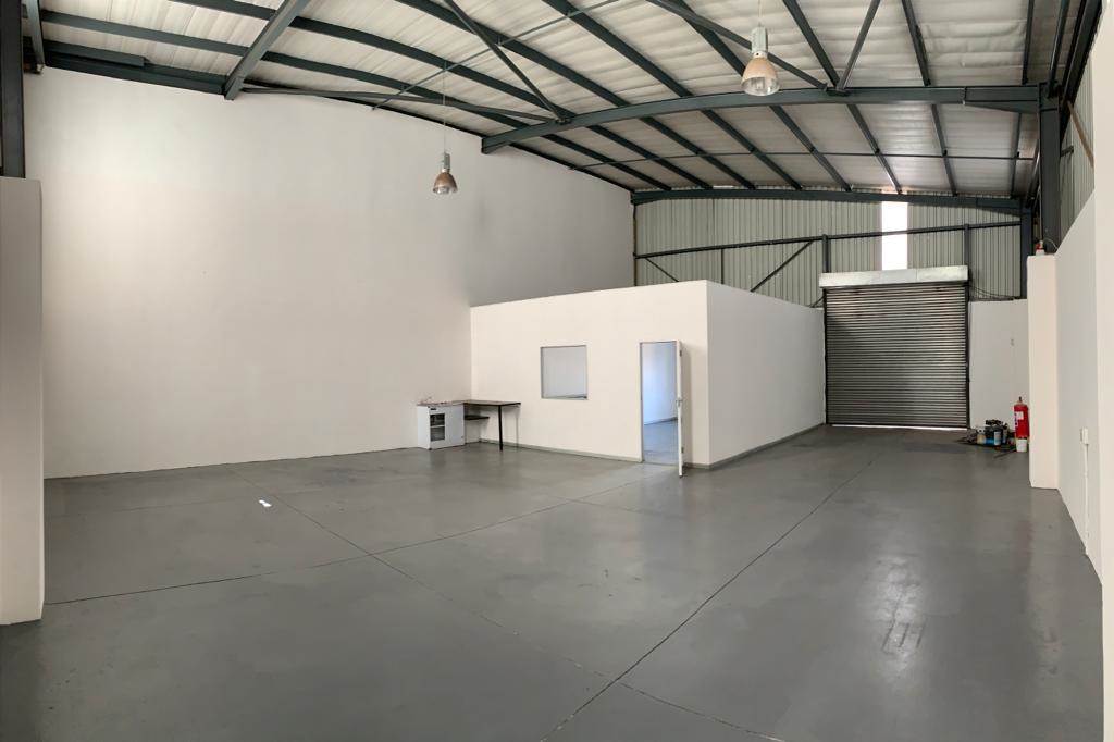 170  m² Industrial space in Laser Park photo number 3