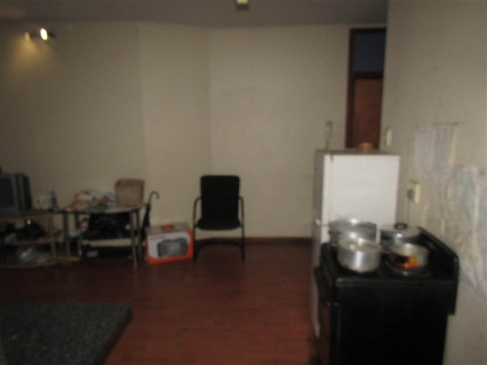 1 Bed Apartment in Johannesburg Central and CBD photo number 6