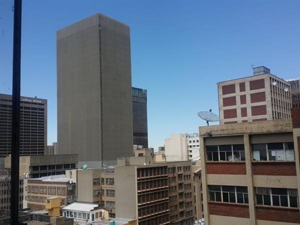 1 Bed Apartment in Johannesburg Central and CBD