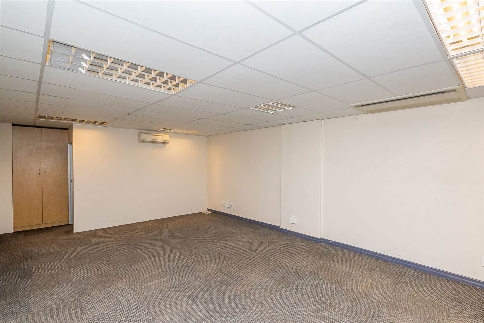 68  m² Commercial space in Tyger Waterfront photo number 6