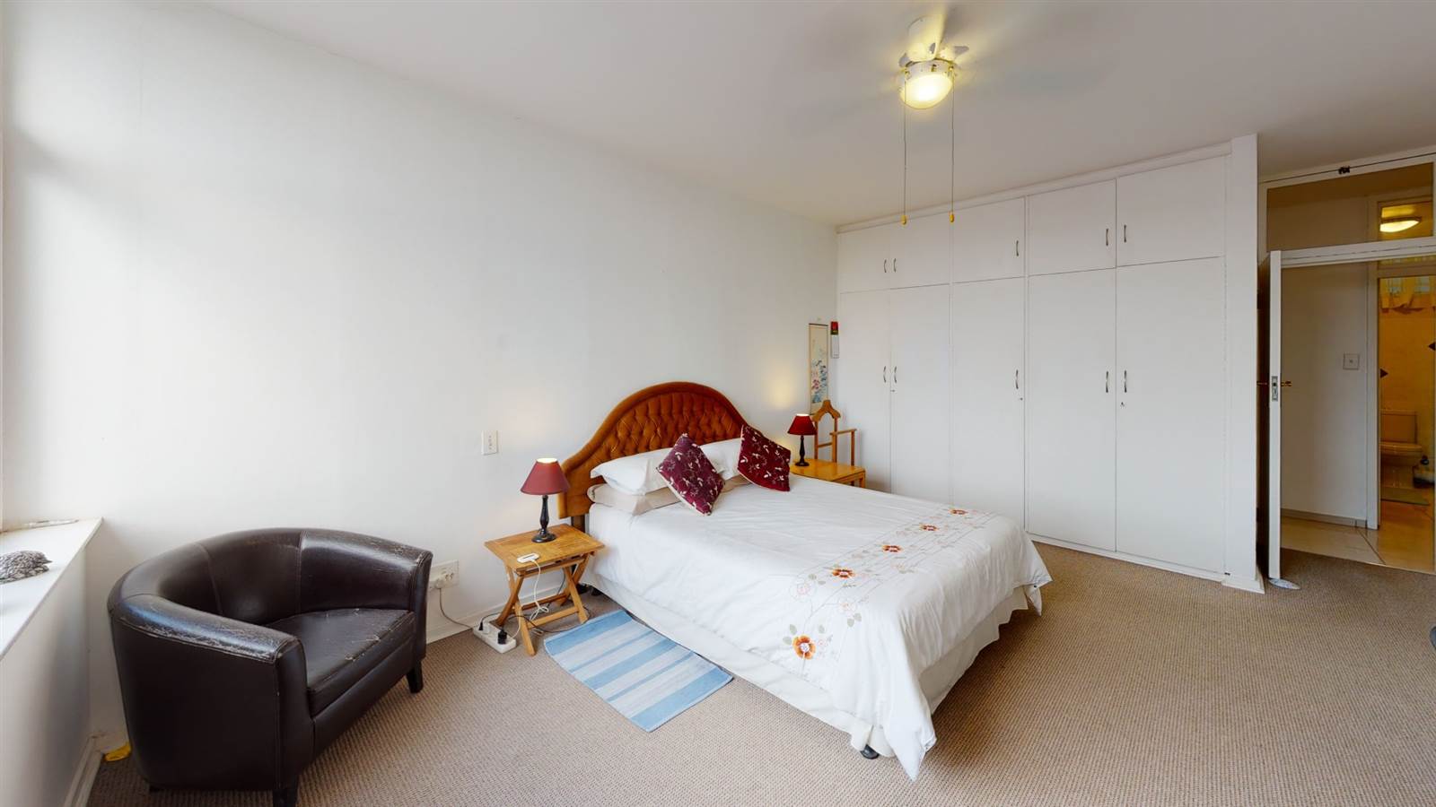 2 Bed Apartment in Benmore Gardens photo number 18