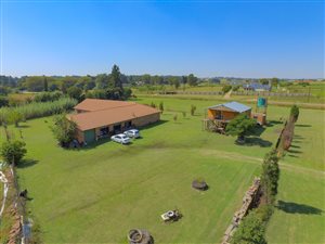 2 ha Farm in Bredell AH