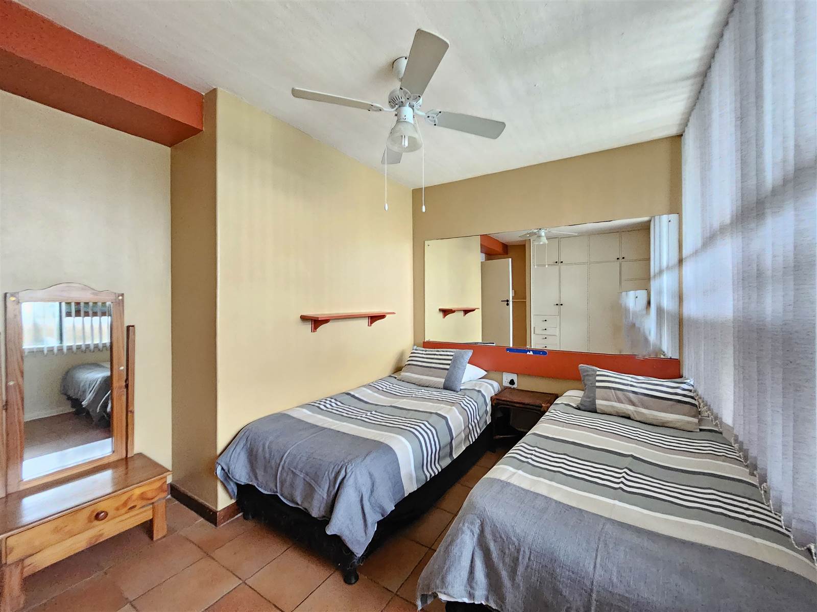 2.5 Bed Apartment in Amanzimtoti photo number 17