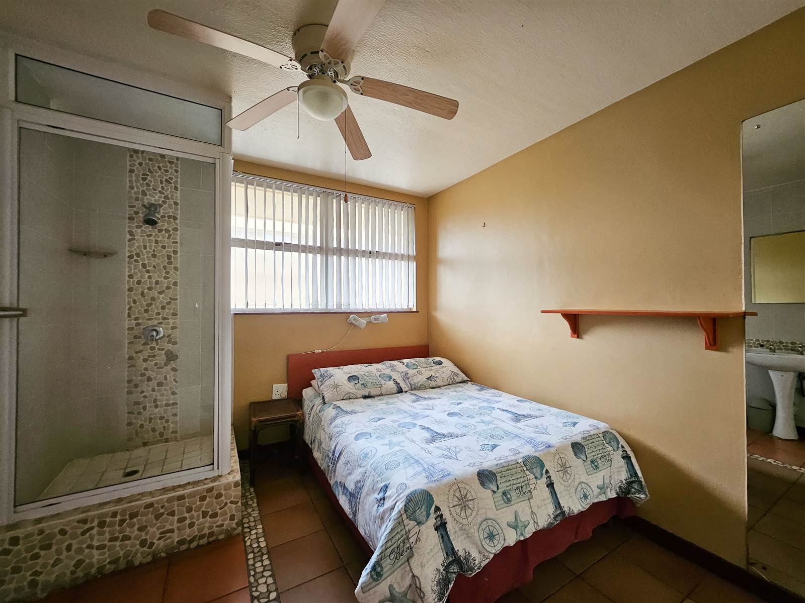 2.5 Bed Apartment in Amanzimtoti photo number 19
