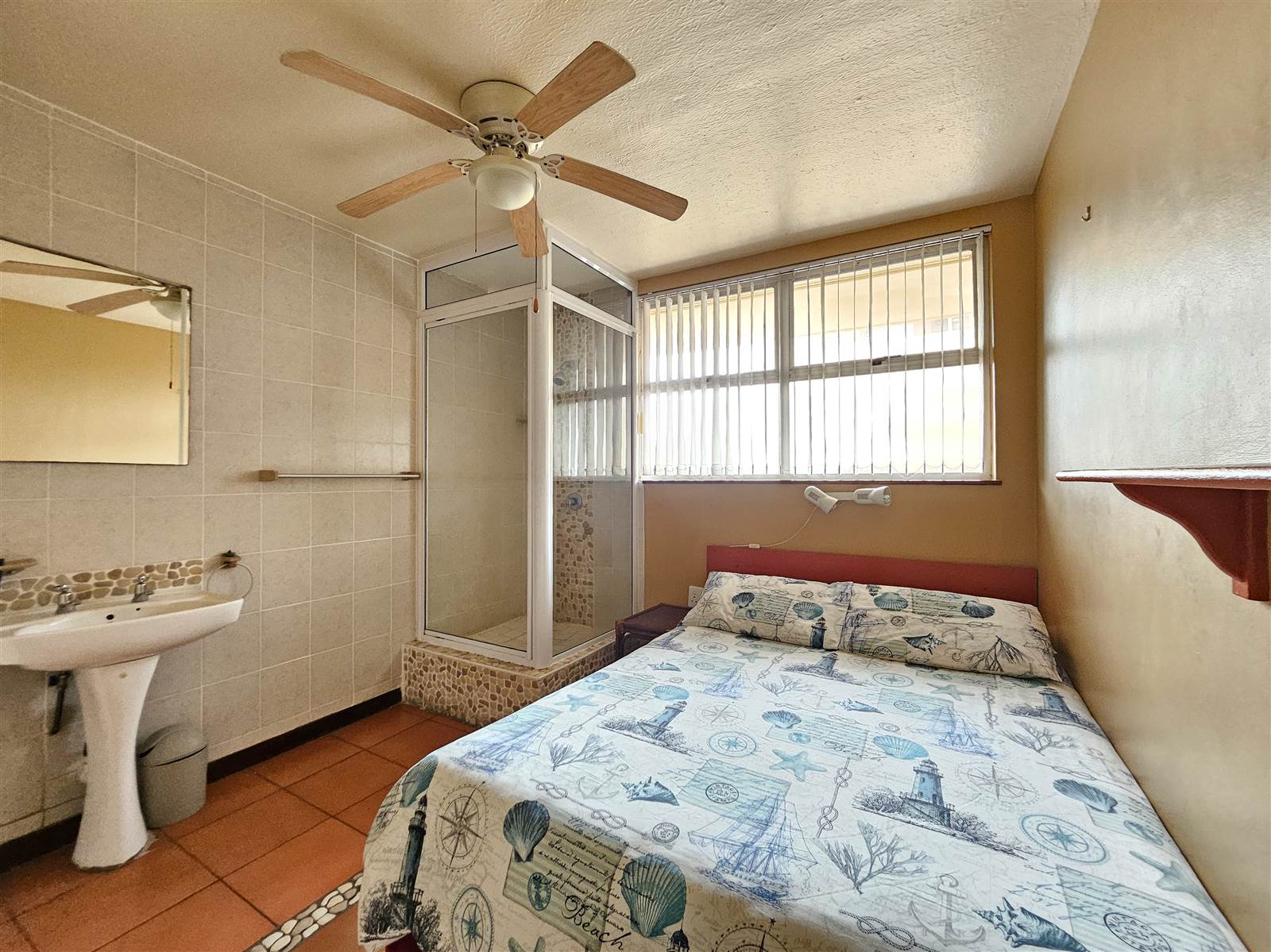 2.5 Bed Apartment in Amanzimtoti photo number 20