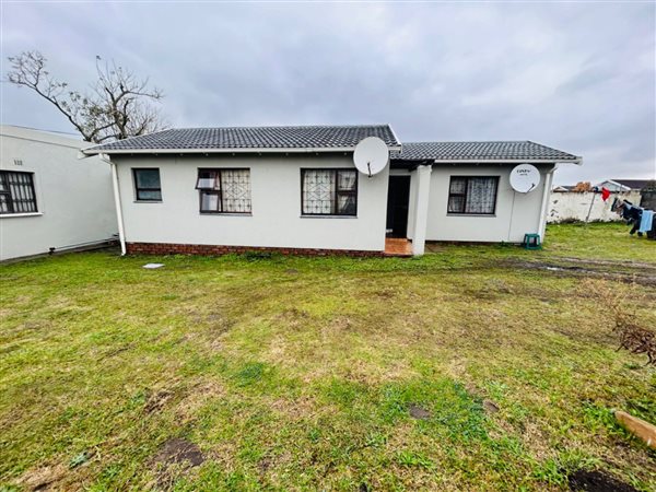 4 Bedroom House 4 Bedroom House