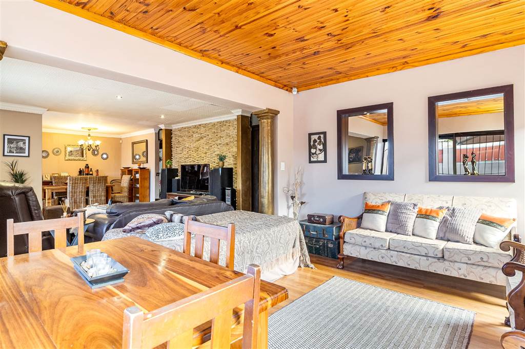 4 Bed House for sale in Soneike T4783748 Private Property