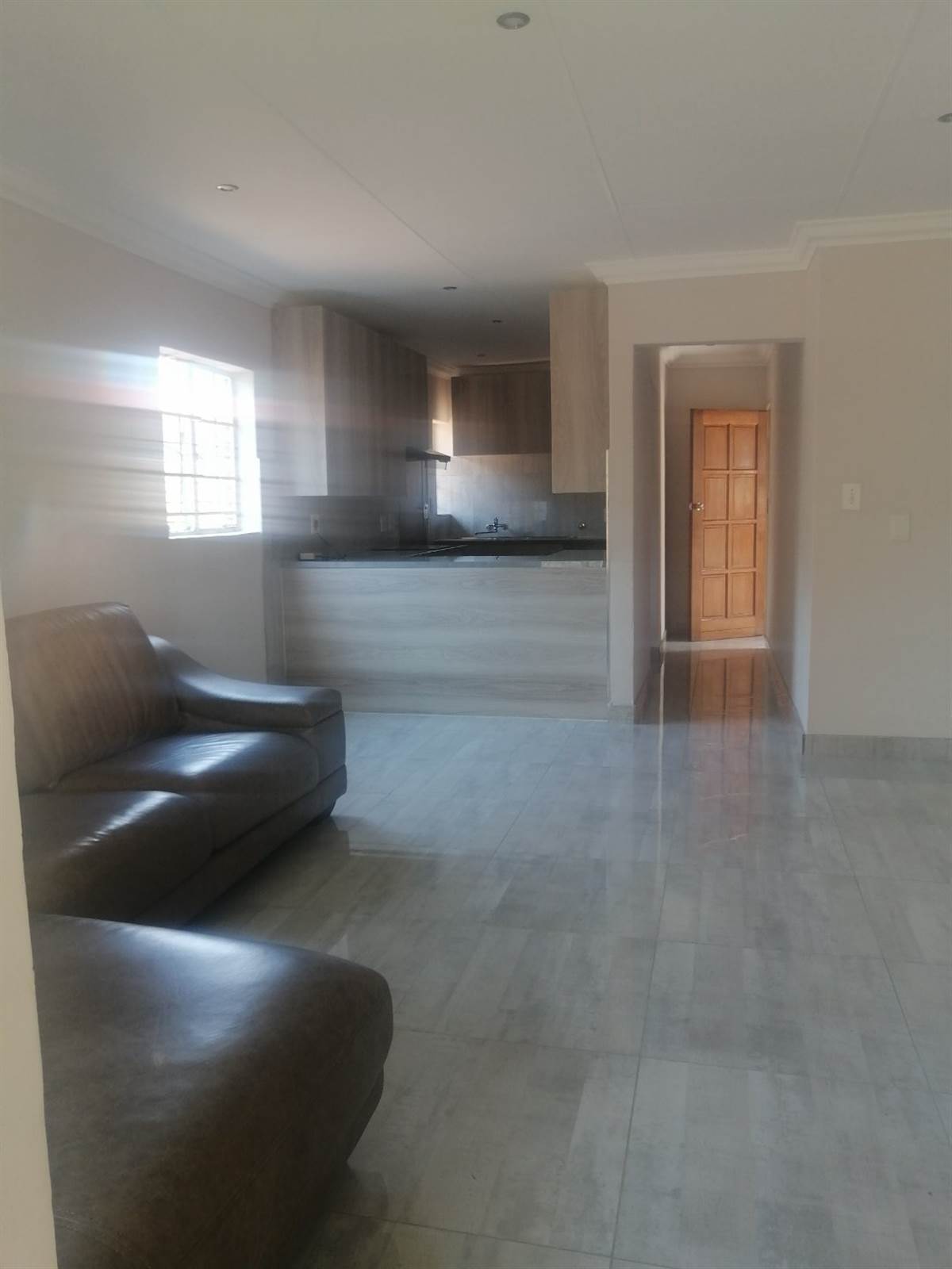2 Bed Townhouse in Highveld photo number 8