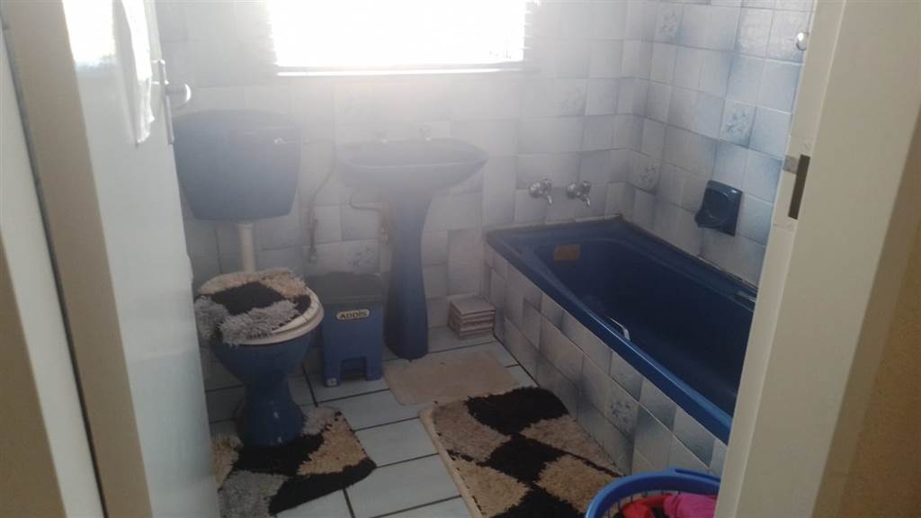 3 Bed House in Mohlakeng photo number 19