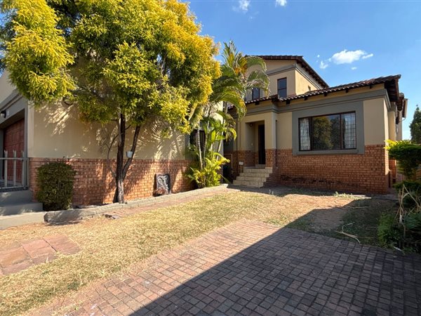 3 Bedroom House 3 Bedroom House