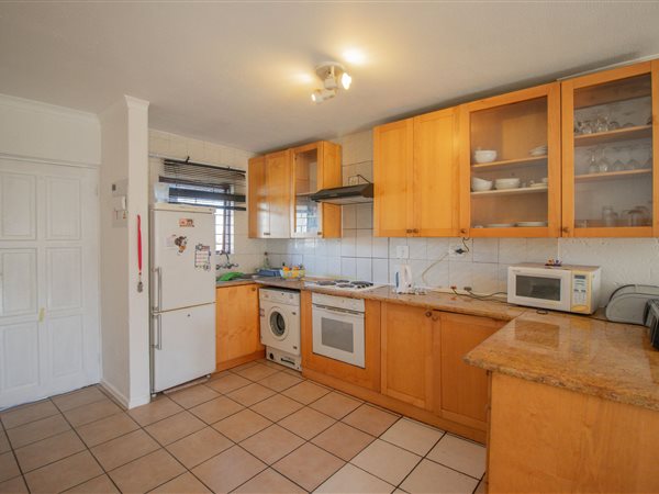 2 Bedroom House 2 Bedroom House