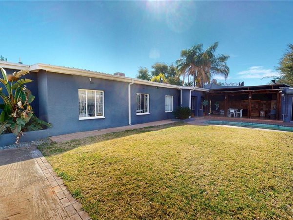 3 Bedroom House 3 Bedroom House