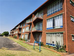2 Bed Apartment in Cruywagenpark