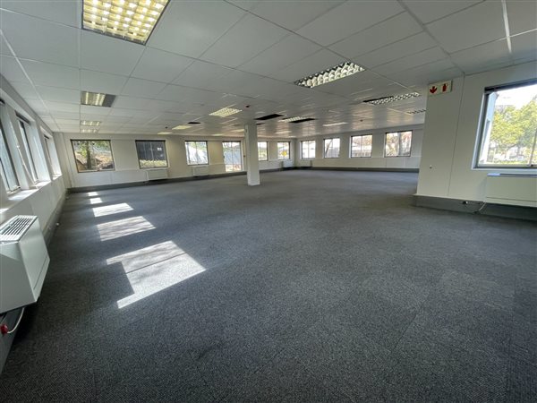 239  m² Commercial space in Woodmead
