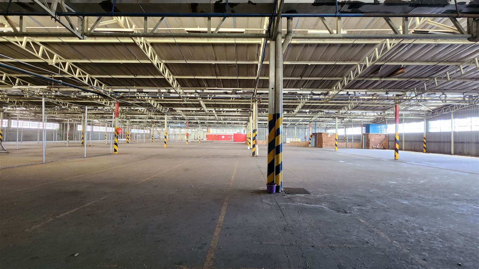 10950  m² Industrial space in Isando photo number 12