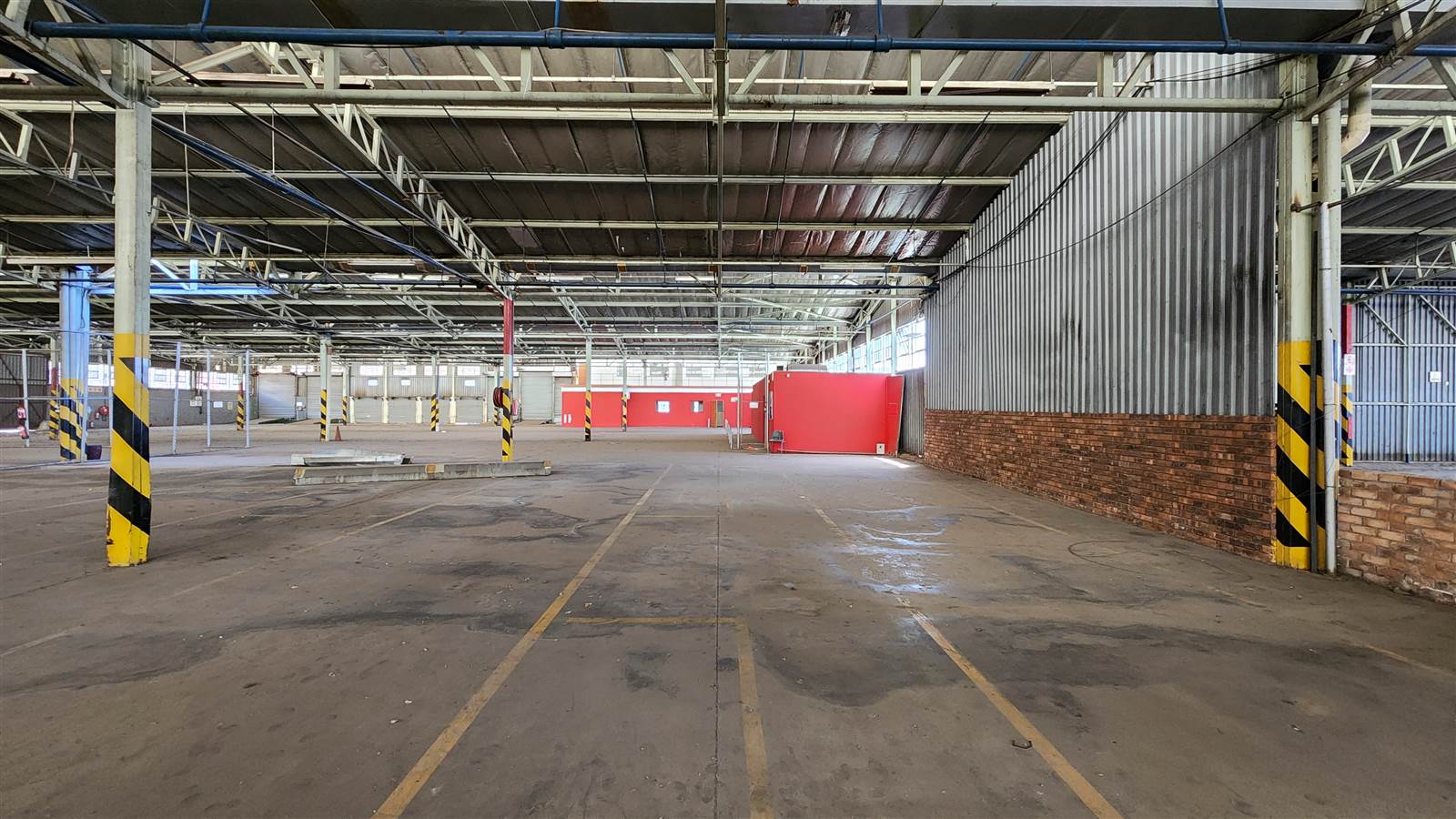 10950  m² Industrial space in Isando photo number 9