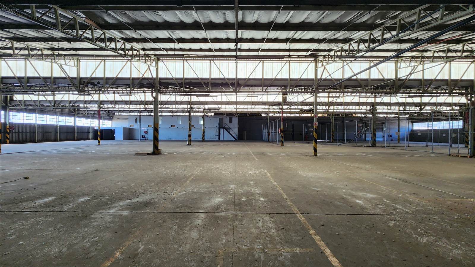 10950  m² Industrial space in Isando photo number 8