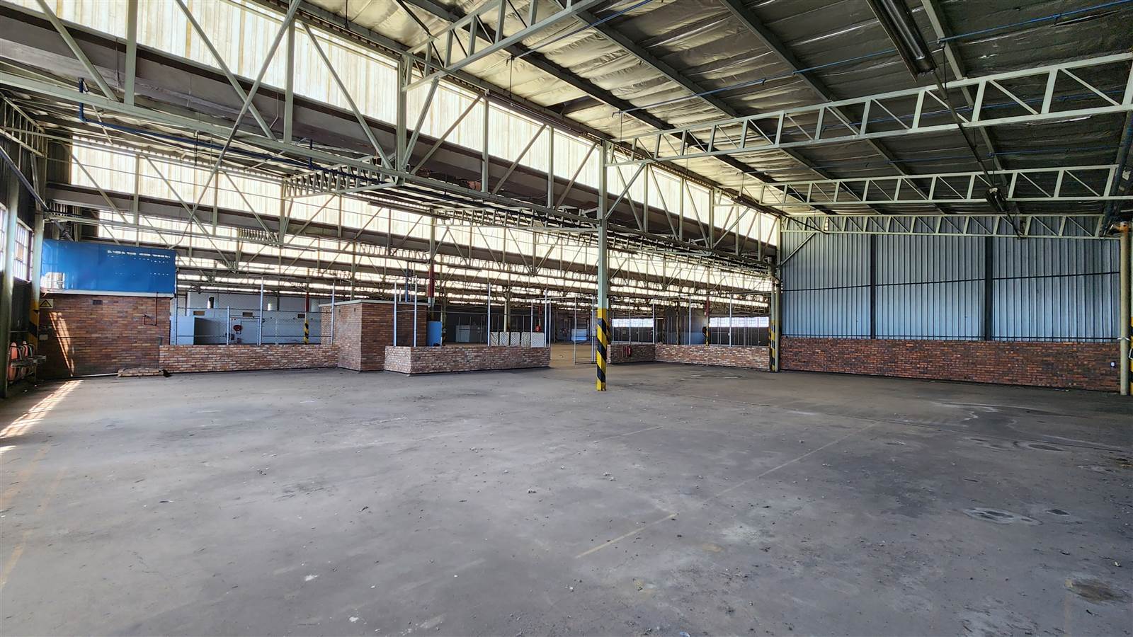 10950  m² Industrial space in Isando photo number 5