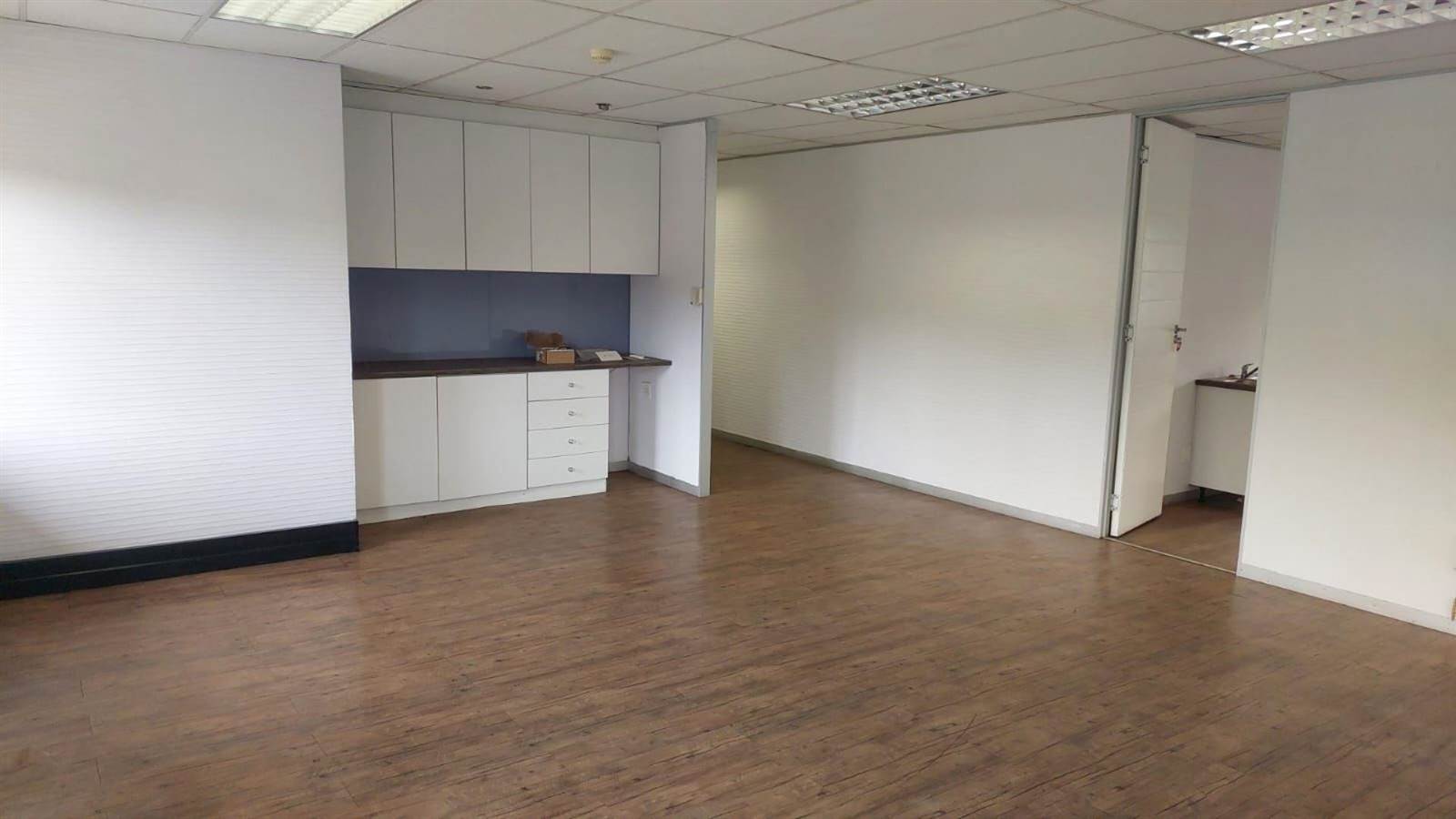 209  m² Commercial space in Bryanston photo number 5
