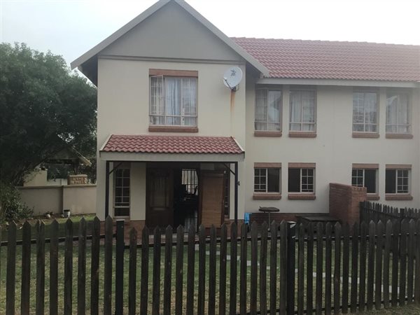 3 Bed Townhouse in Brooklands Lifestyle Estate