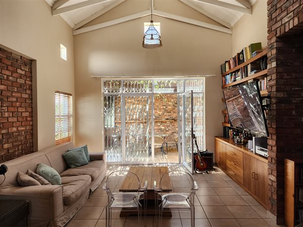 3 Bedroom Townhouse 3 Bedroom Townhouse