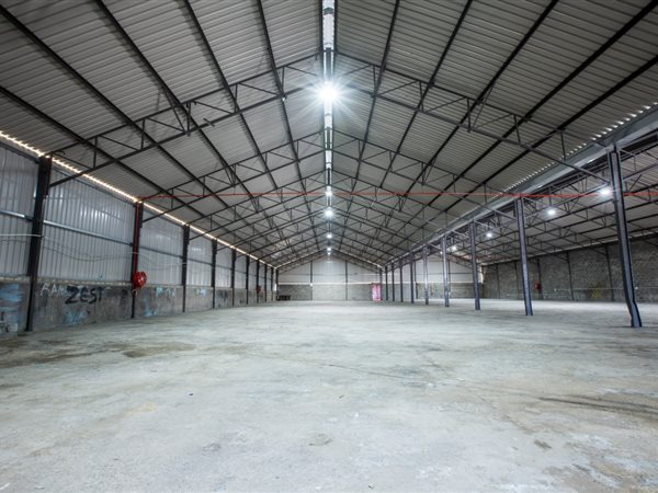 1542  m² Industrial space