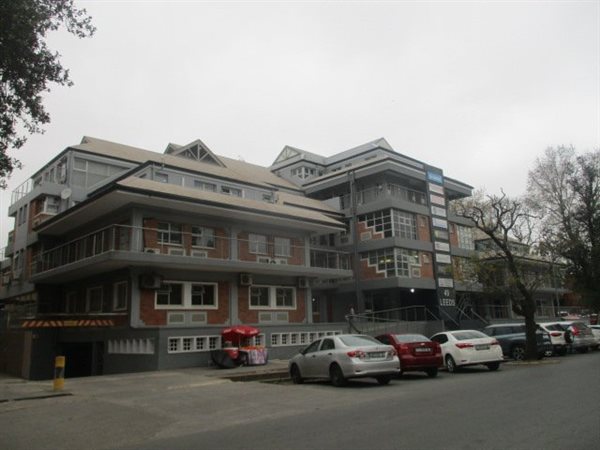 4 240  m² Commercial space