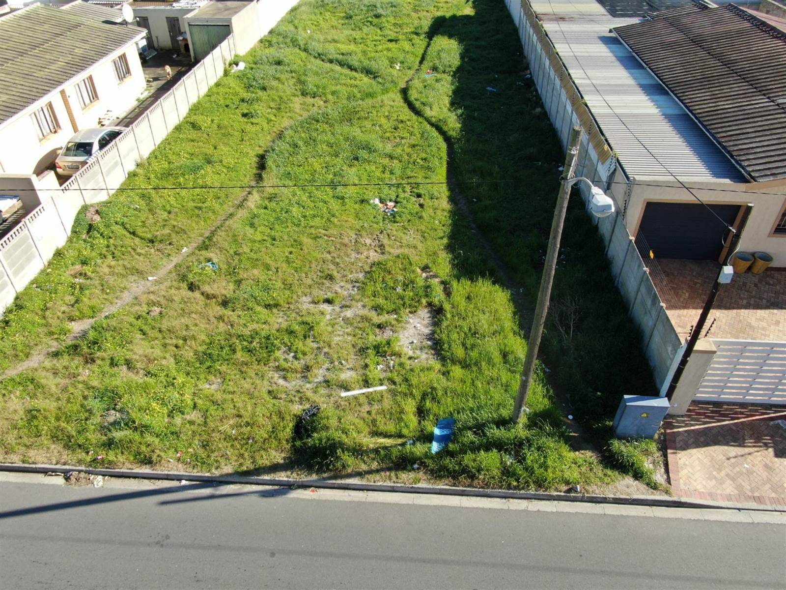 593 m² Land available in Grassy Park photo number 1