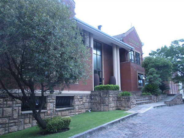 685  m² Commercial space in Fourways