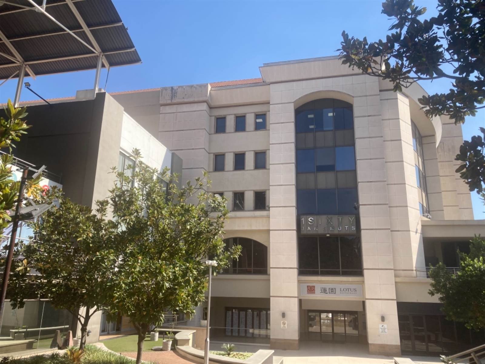 181  m² Commercial space in Rosebank photo number 1