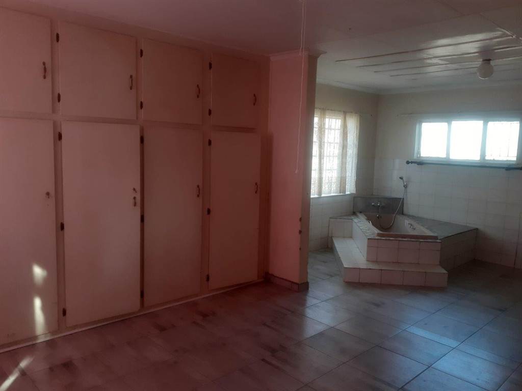 3 Bed House in Vaalwater photo number 10