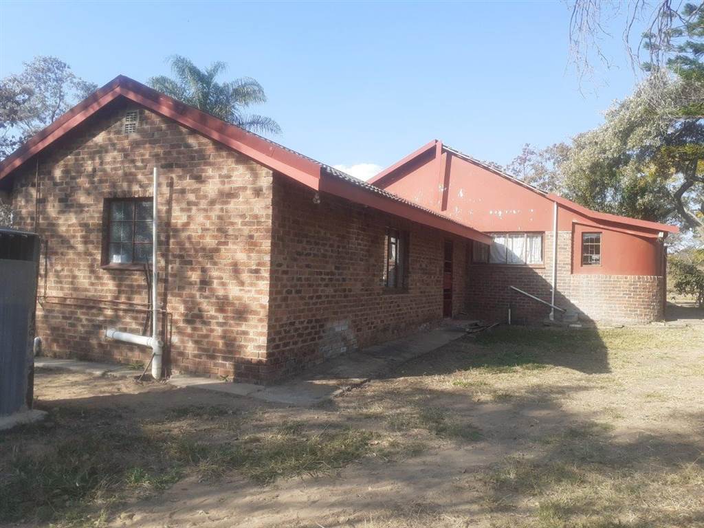 3 Bed House in Vaalwater photo number 18