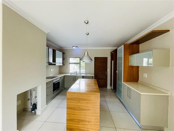 2 Bed Apartment in Wendywood